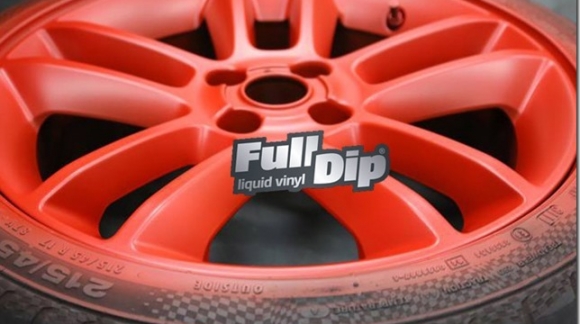 Rojo Intenso, profundo y de alta calidad.